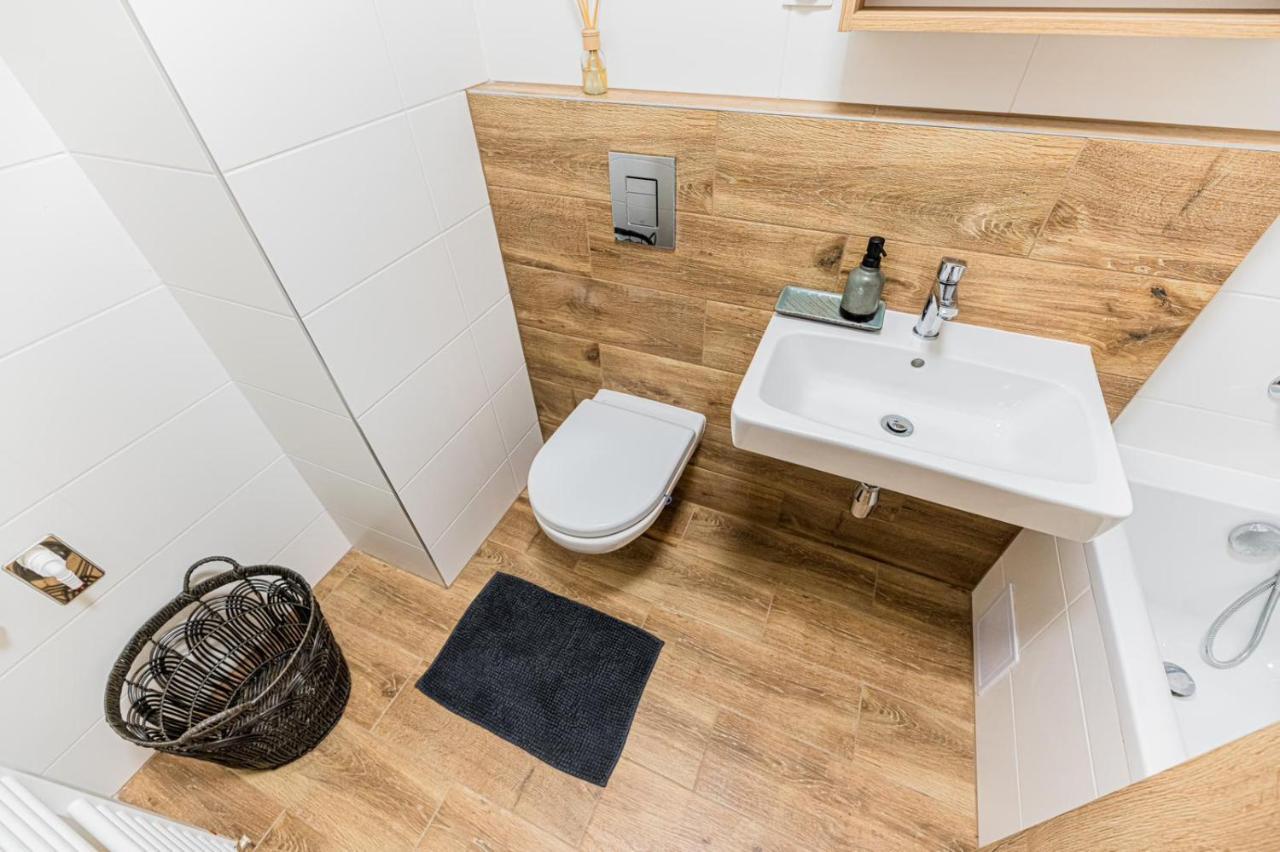 Liptovský Hrádok Apartman Troika מראה חיצוני תמונה